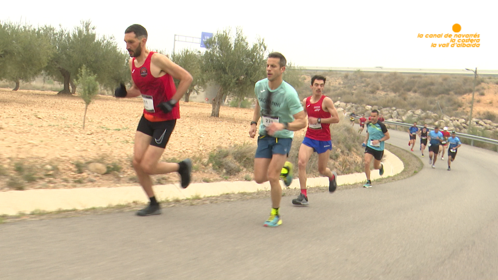 La Font de la Figuera celebra el Trail de Gegants i Cabuts