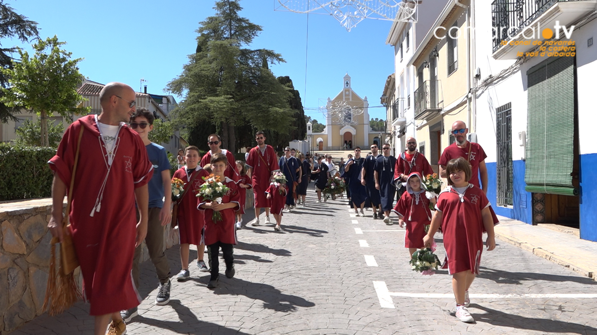 Atzeneta d’Albaida celebra l’Ofrena de Moros i Cristians